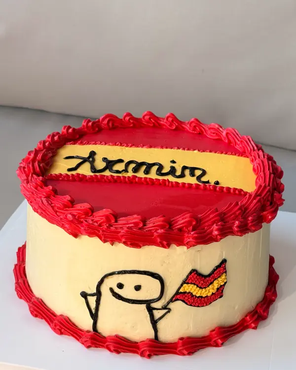 Tarta de cumpleaños personalizada con nombre